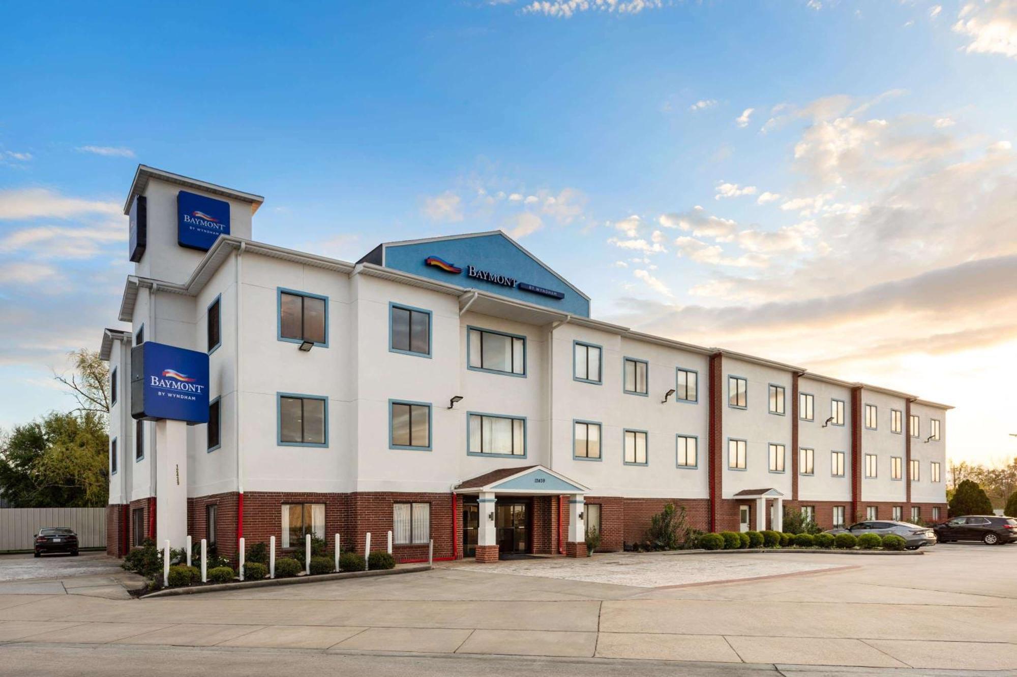 Baymont By Wyndham Houston Brookhollow Bagian luar foto